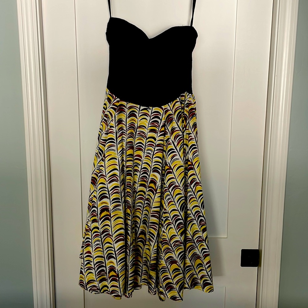 Strapless dress with gorgeous full skirt